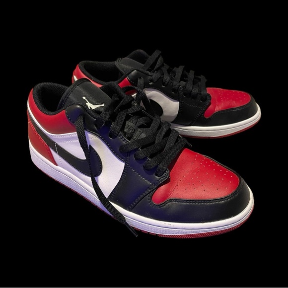 Men’s Jordan 1 Low Bred Toe - Picture 3 of 10